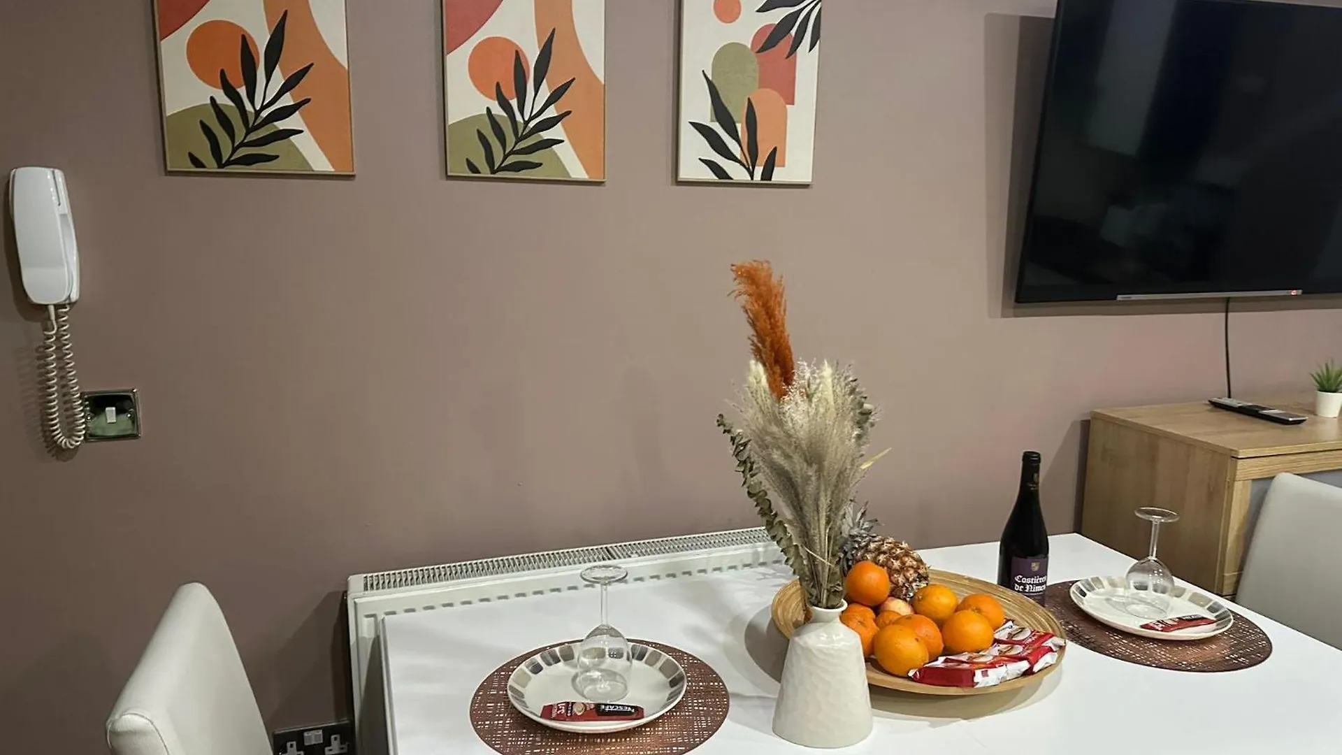 1 Bedroom Apartment With Hot Tub In Cardiff