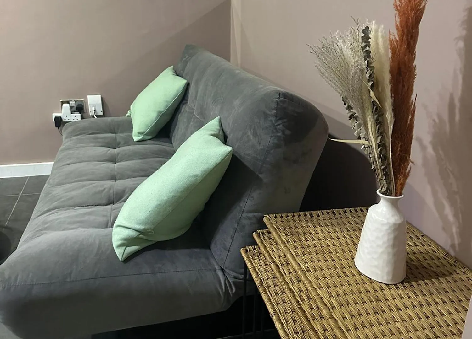 1 Bedroom Apartment With Hot Tub In Cardiff United Kingdom